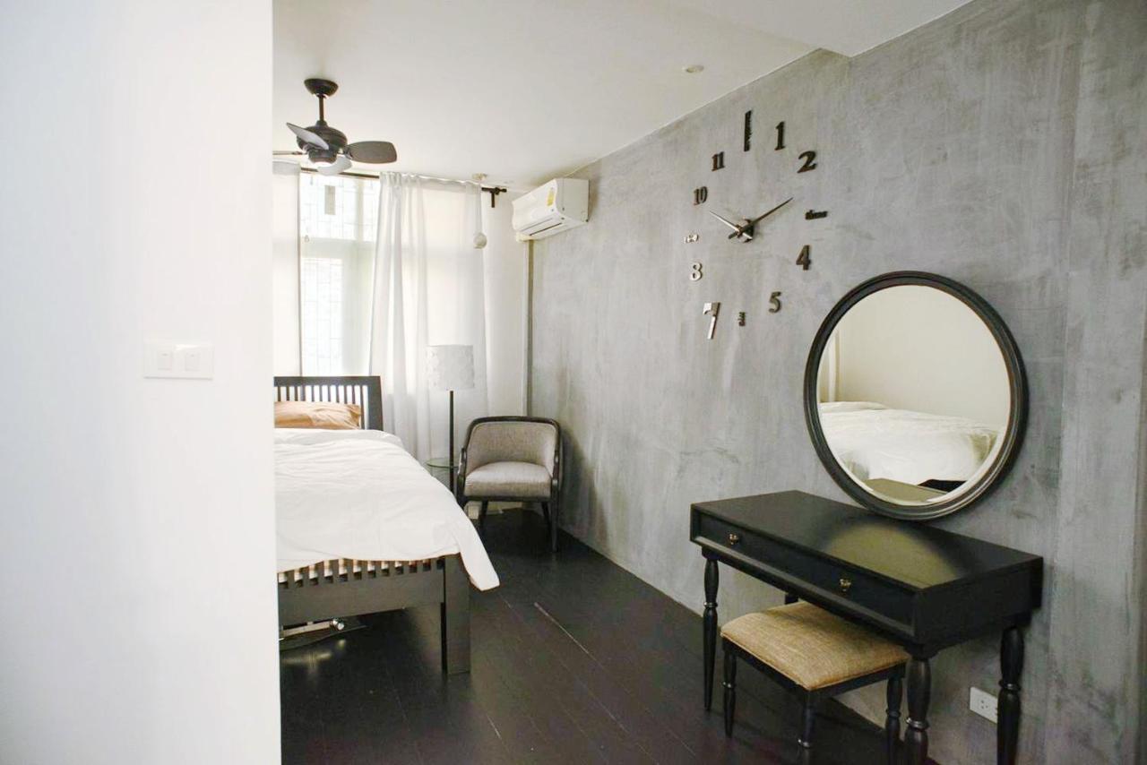 Inner Old Town 196 Chic Guesthouse - Self Check In Bangkok Eksteriør billede